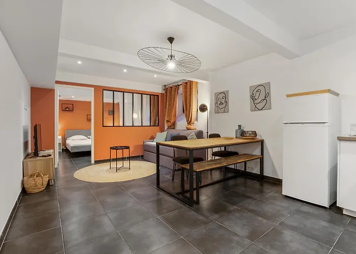 Saint Charles Apartments
